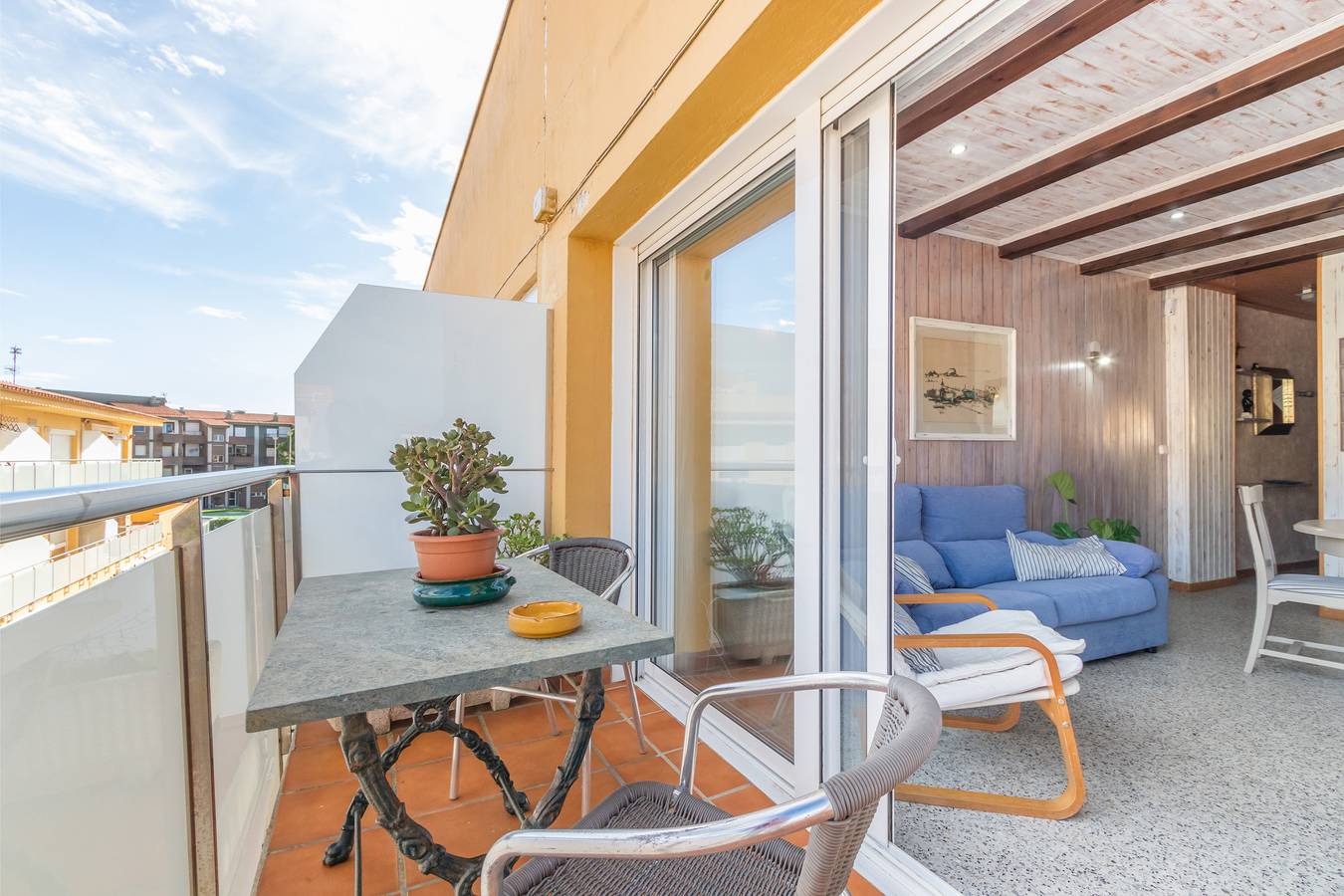 Apartamento entero, Apartamento vacacional 'Noenil' con piscina y Wi-Fi in Els Griells, Costa Brava