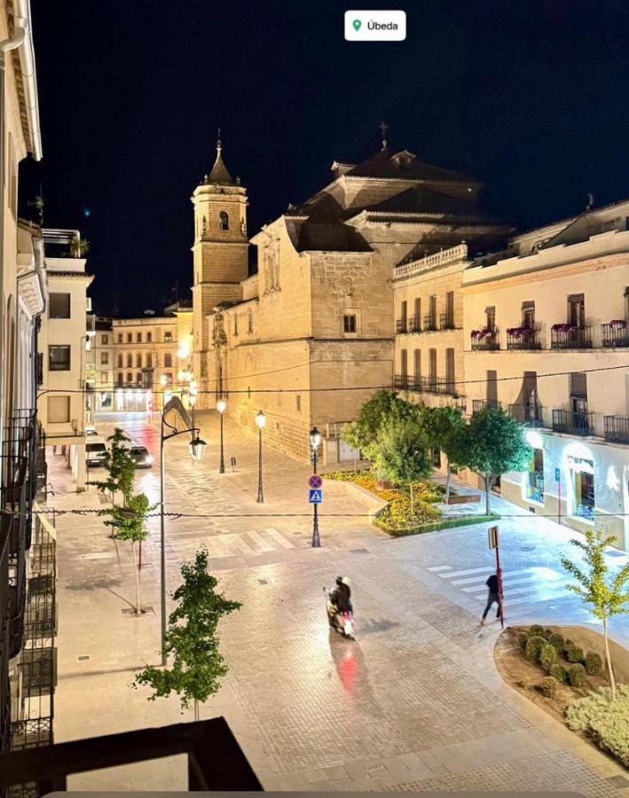 Apartamento entero, Apartment with Balcony in Úbeda, Provincia de Jaén