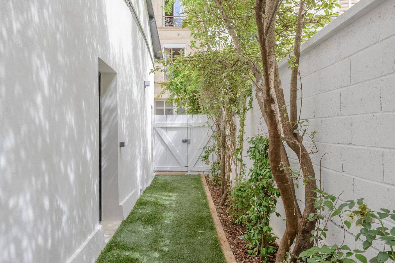 One-Bedroom Apartment with Terrace in 14e arrondissement de Paris, Paris