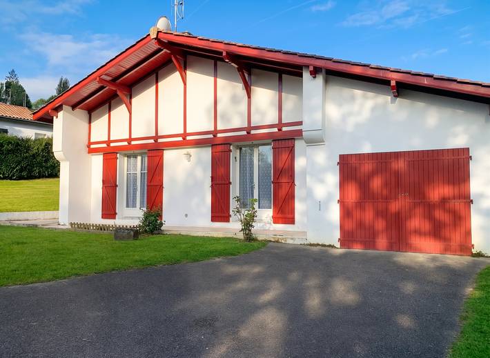 Familienfreundliches Haus in Saint-Pée-sur-Nivelle mit Garten in Saint-Pée-sur-Nivelle, Bayonne und Umgebung