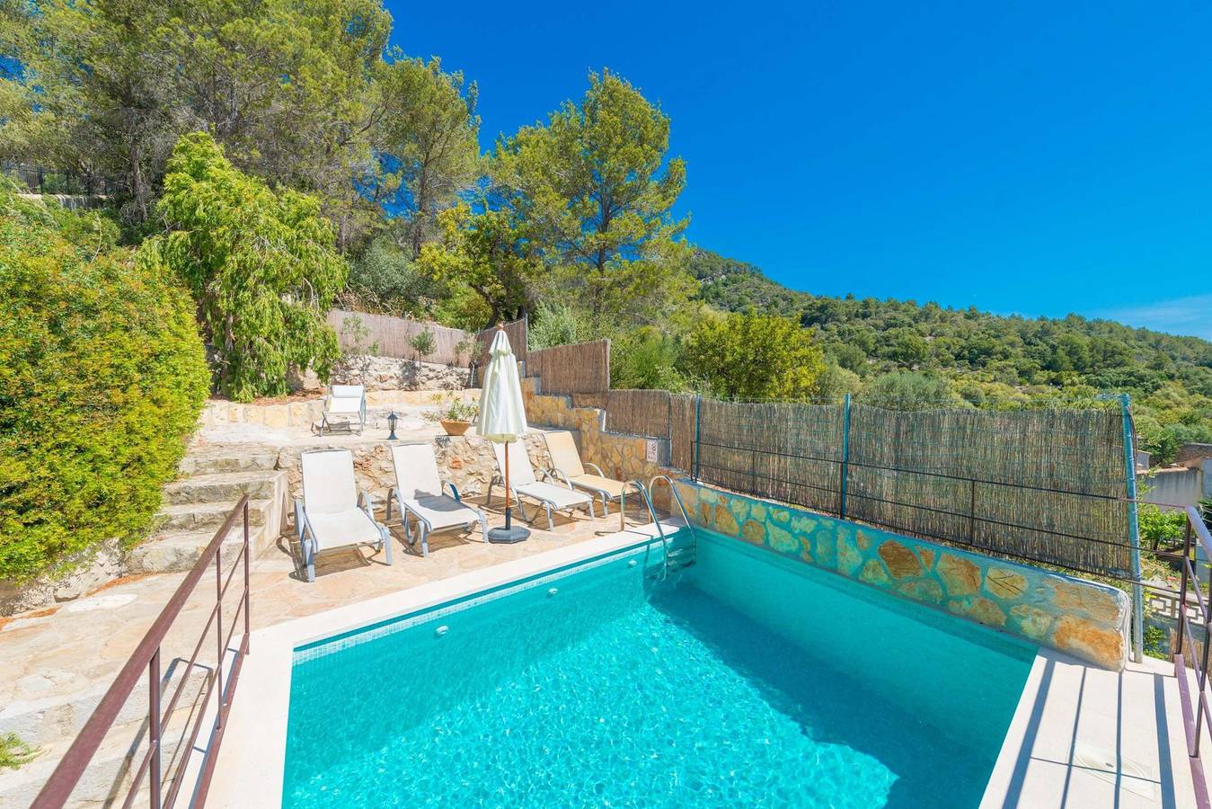 Sa Casa De Ses Bicicletes - Spectacular and modern townhouse with private pool and stunning views overlooking the island. Free Wifi in Caimari, Selva