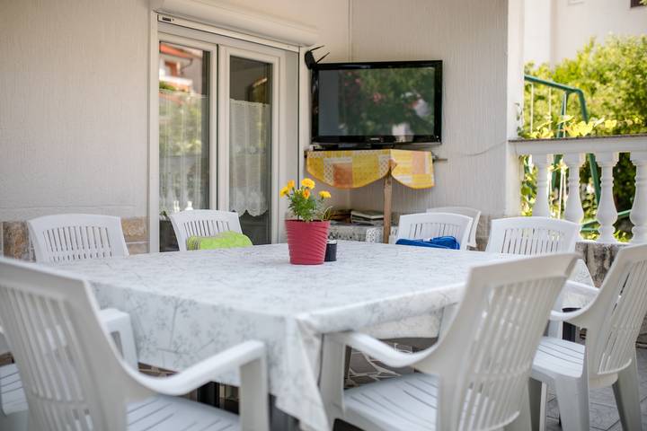 Holiday apartment for 9 people, with garden and ocean view, with pets - 1