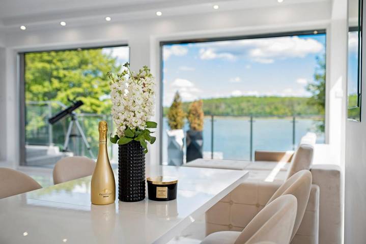 Ferienwohnung für 6 Personen, mit Garten und Seeblick sowie Ausblick - 1