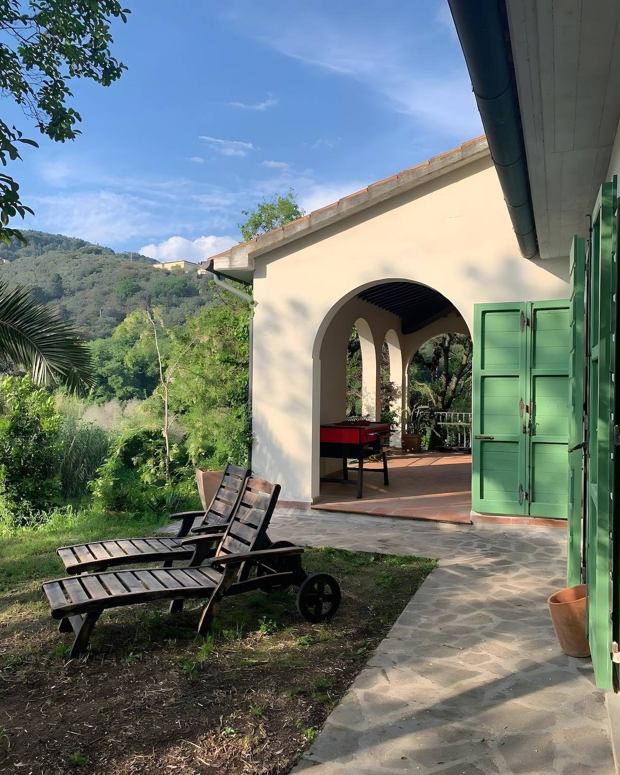 Apartamento entero, Apartamento 'Casa Ribellino' con terraza privada, jardín y Wi-Fi in Campiglia Marittima, Costa Etrusca