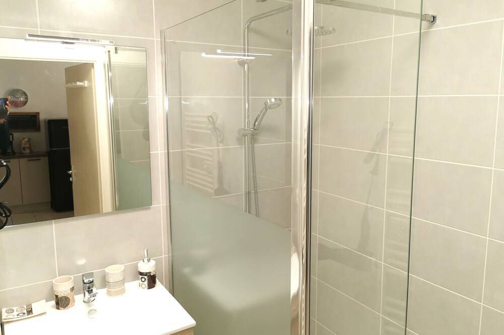 Appartement entier, Le Pierani - 2/4 personnes in Talmont-Saint-Hilaire, Vendée