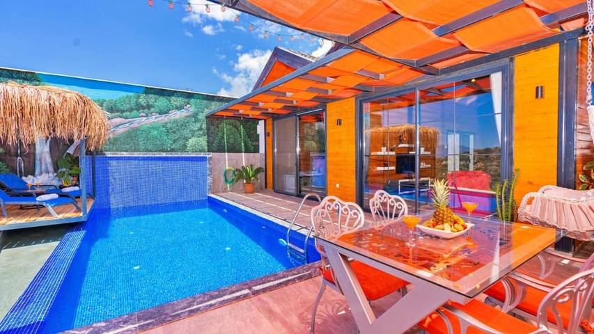 Villa pour 2 personnes, avec piscine et jacuzzi à Kalkan