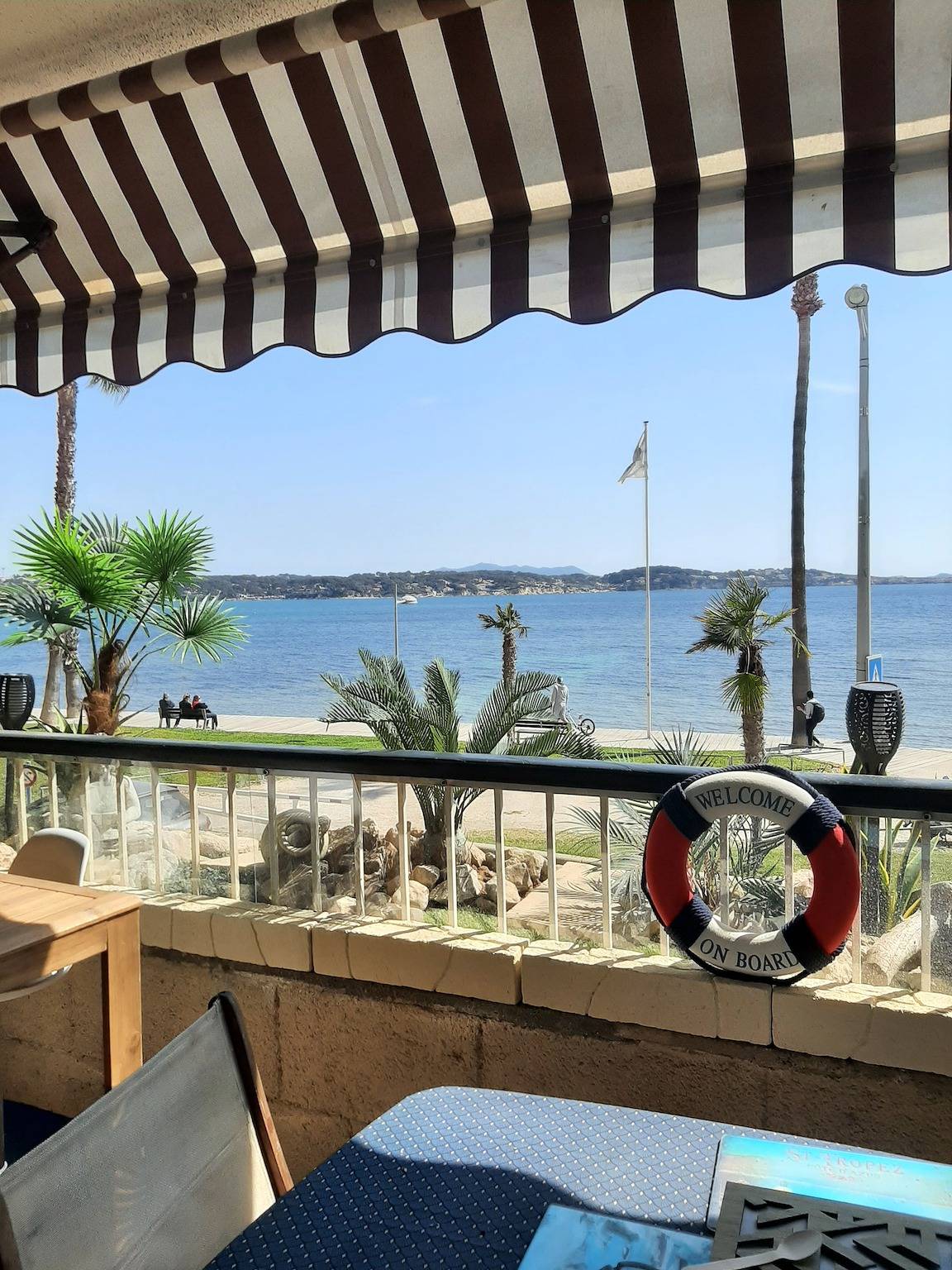 Studio entier, Studio charmant avec vue sur la mer à Bandol - 28 m² - Terrasse in Bandol, Côte méditerranéenne (France)