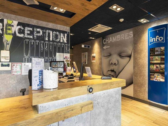 Hôtel pour 3 personnes, avec terrasse, animaux acceptés à Saint-Pourçain-sur-Sioule - 4