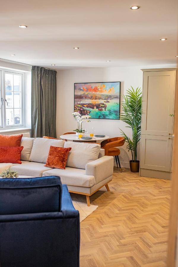 Apartment for 4 people, with pets in Salisbury