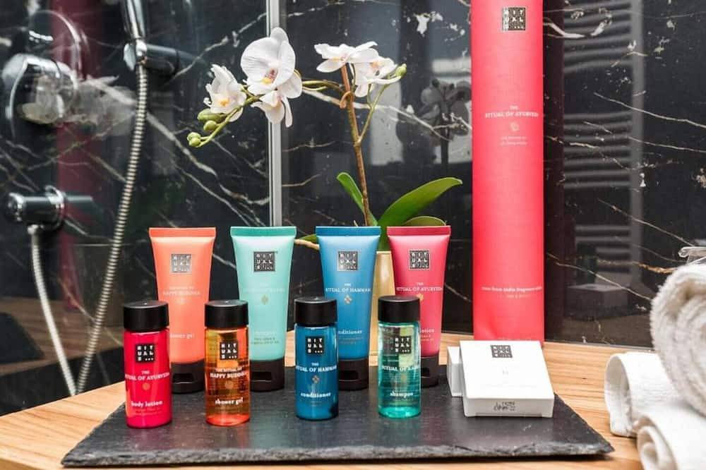 Ganze Wohnung, Dvosobni suite u potkrovlju - Room 6 - Plitvice Falls Cottage in Smoljanac, Plitvicer Seen