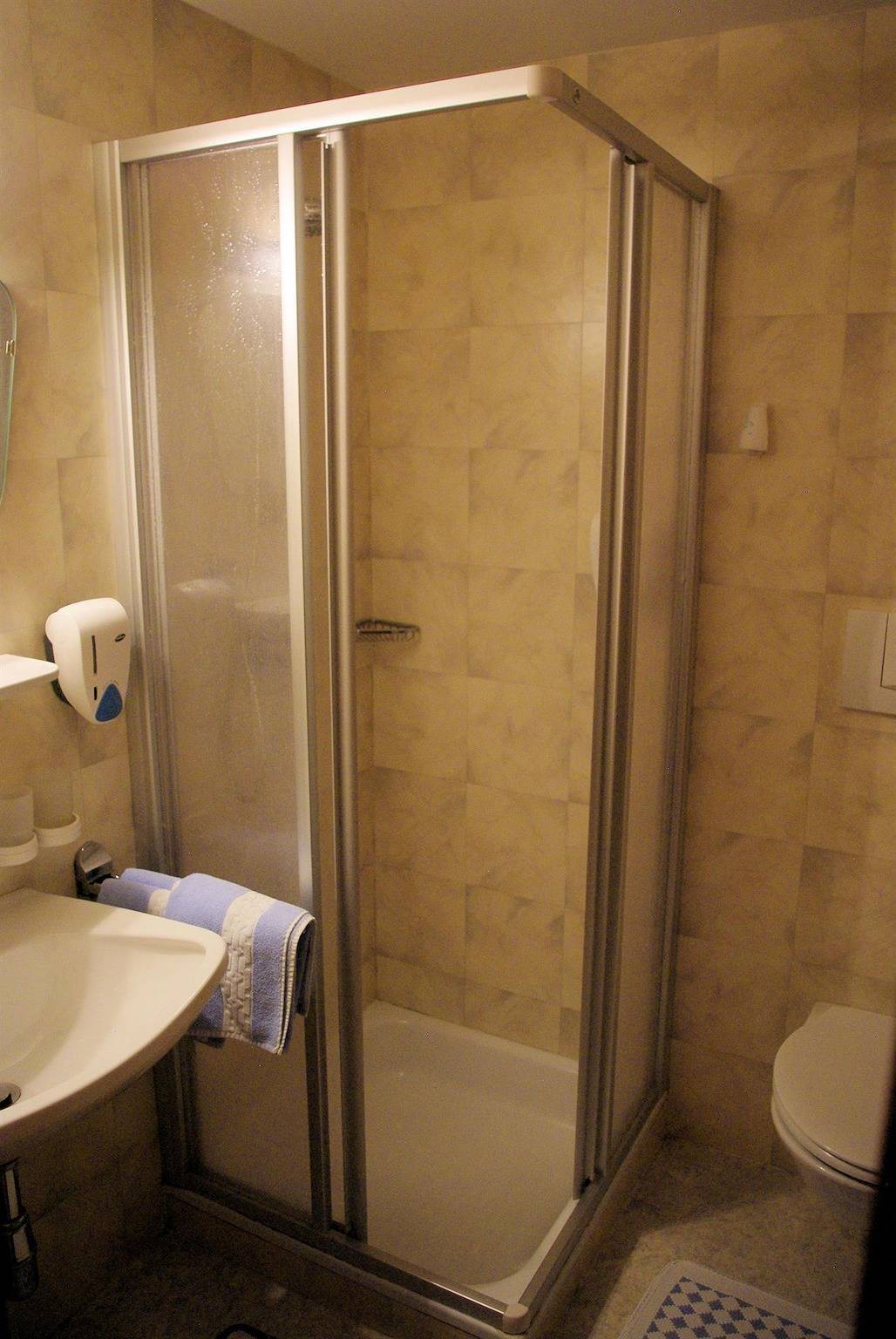 Familienzimmer in Rattenberg, Kitzbüheler Alpen