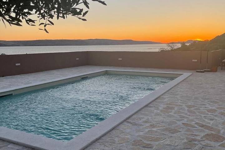 Holiday apartment for 4 people, with balcony and pool - 1