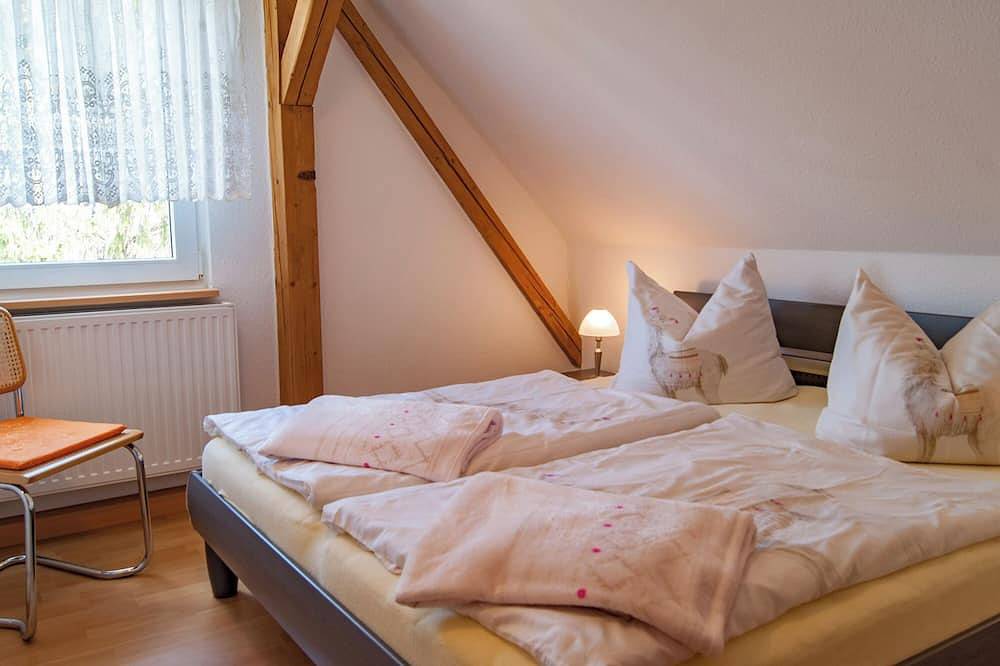 Ganze Wohnung, Großzügige Dachgeschosswohnung in Tharandt, Osterzgebirge