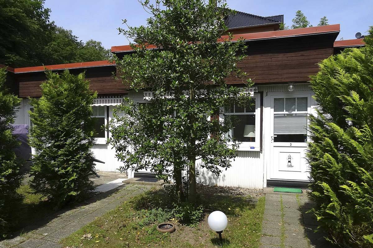 Bungalow for 3 people with terrace in Nienhagen, Rostock and Surroundings