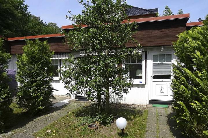 Bungalow für 3 Personen, mit Terrasse und Garten in Nienhagen