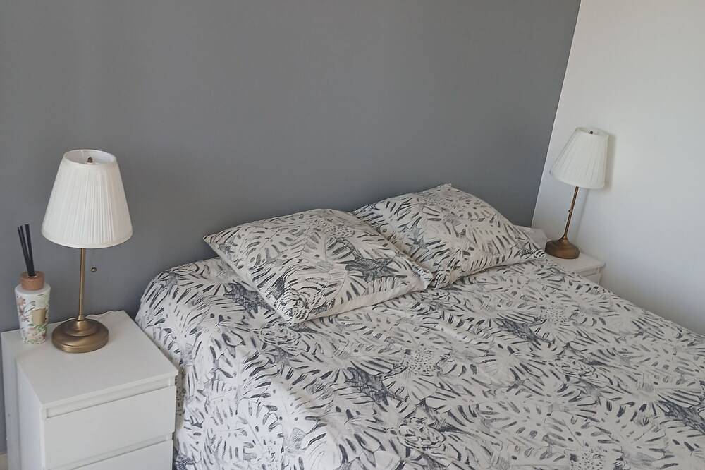 Ganze Wohnung, 2-room apartment ideally located: walk to the train station/Villepinte/Cdg/Paris exhibition center in Aulnay-sous-Bois, Seine-Saint-Denis