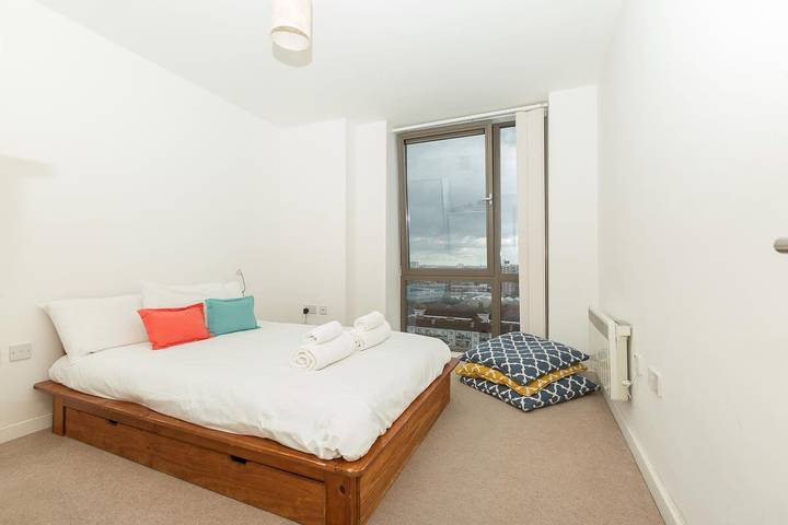 Ganze Wohnung, Ferienwohnung für 4 Personen mit Garten in Tower Hamlets, London