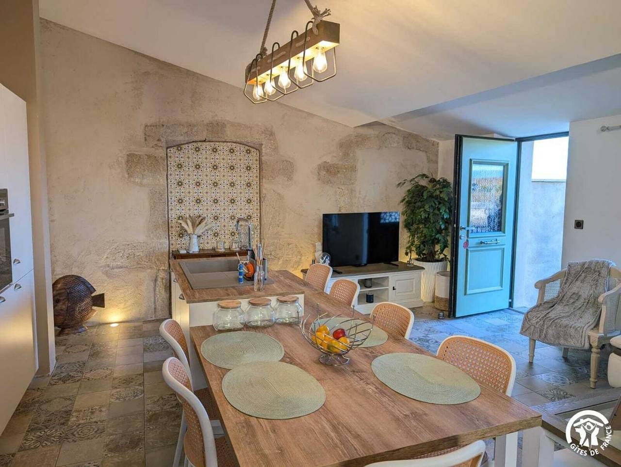 Les Granges Saint Paul - Gîte du Vignoble in Lespignan, Côte d'Améthyste