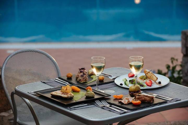 Hôtel pour 3 personnes, avec jardin ainsi que piscine et jacuzzi dans Mikra Mandinia - 4