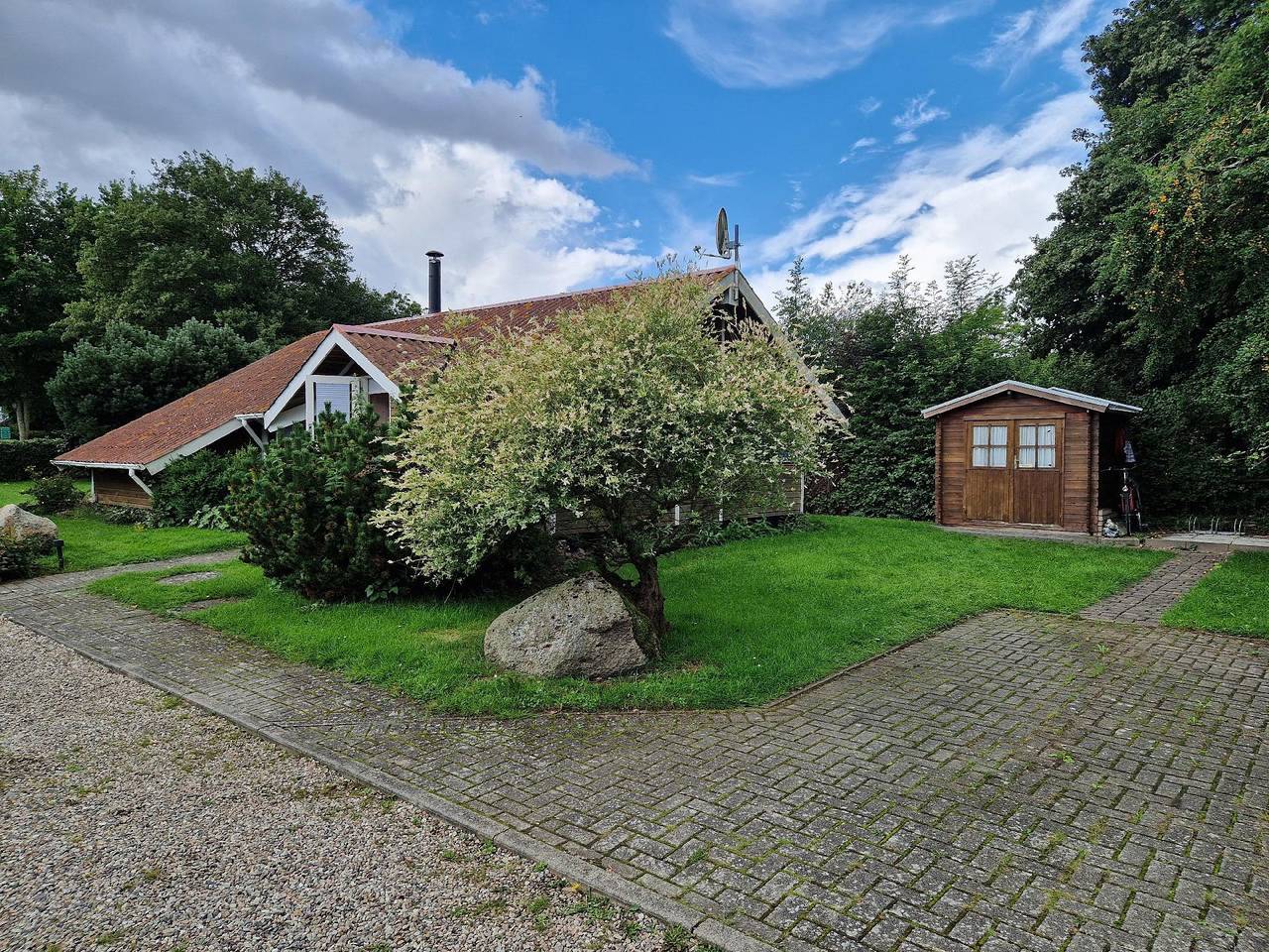 Ferienhaus mit Kaminofen und großem Garten in Dörphof, Rendsburg-Eckernförde