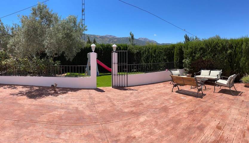 Casa rural para 10 personas, con piscina además de jardín y vistas, Se admiten mascotas en Antequera - 2