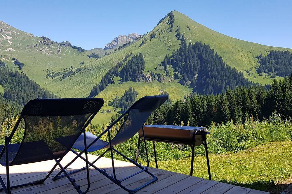 Appartement en chalet (classé 3*) pour 6-7 personnes, vue superbe in Le Praz de Lys, Taninges