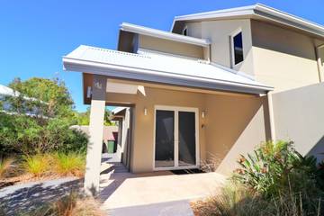 Holiday Home for 12 People in Cams Wharf, Hunter Valley, Photo 1