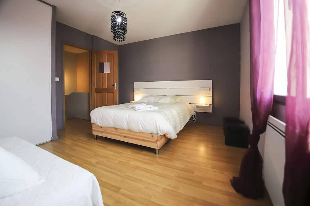 Casa a 5 minutos de St Remy de Provence (Alpilles) in Eyragues, Region de Arles