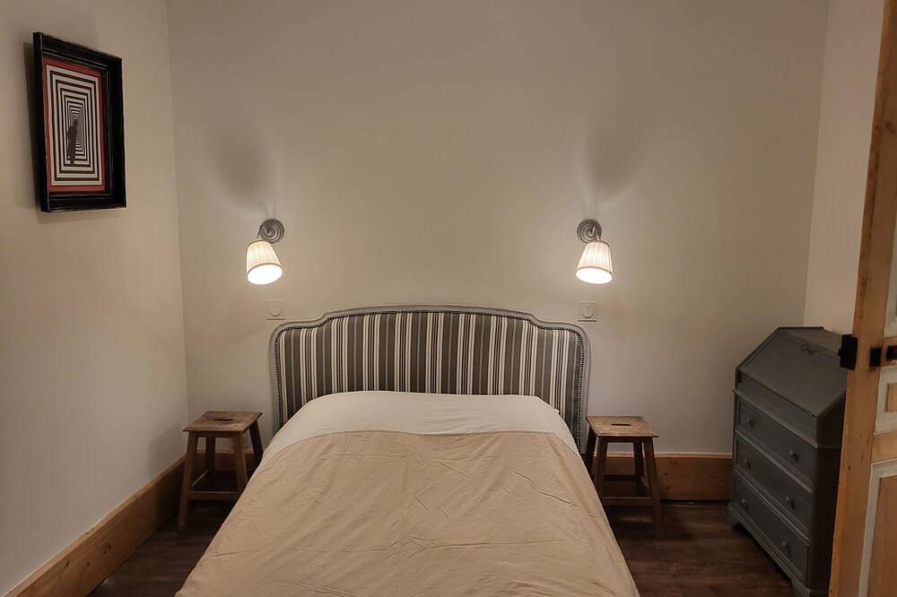 Apartamento entero, Ideally located apartment, right in the center of Aubigny-sur-Nère, in a quiet location. in Aubigny-sur-Nère, Sologne