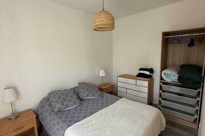 Appartement entier, Appartement 2 pièces spacieux pour 4 personnes, proche de Paris et ses alentours in Asnières-sur-Seine, Hauts-de-Seine
