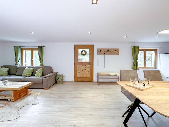 Ferienwohnung für 6 Personen, mit Balkon und Terrasse sowie Garten und Ausblick in Silvretta Montafon - 2