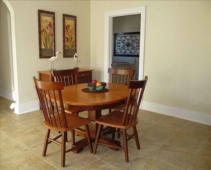 Vacation rental for 10 people, with hot tub and yard in Texas Gulf Coast