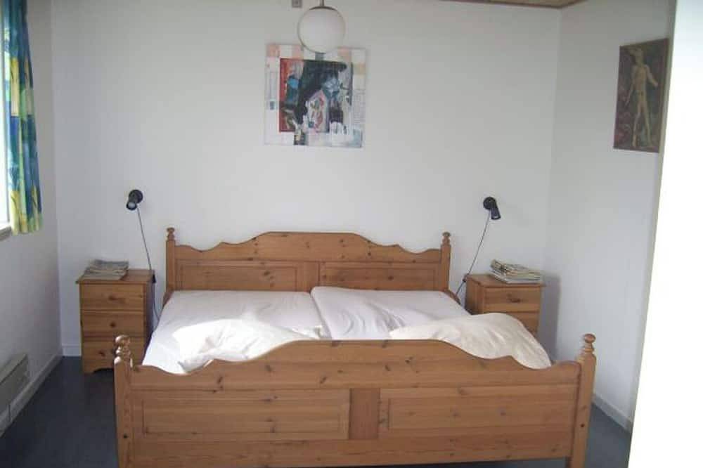Nykøbing Mors. Schönes 70m2 Holzhaus am 300 M2 Gartengrund gelegen. in Nyköbing Mors, Morsø