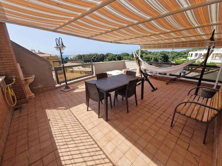 Terrazza a Nettuno in Nettuno, Provincia di Roma
