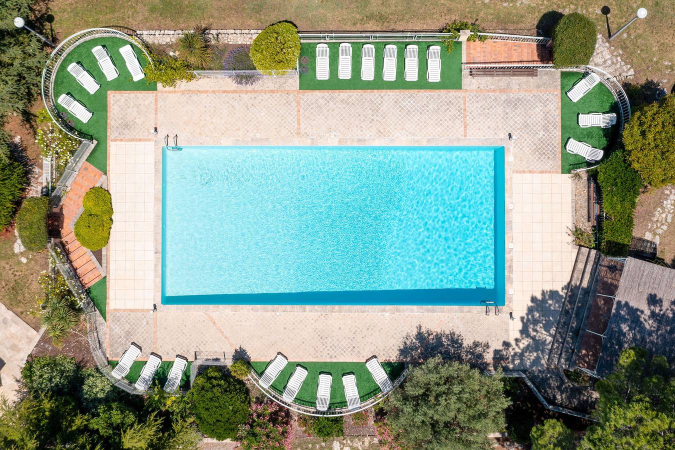Ganze Ferienwohnung, Ferienwohnung für 5 Personen mit Garten in La Roque-sur-Pernes, Vaucluse