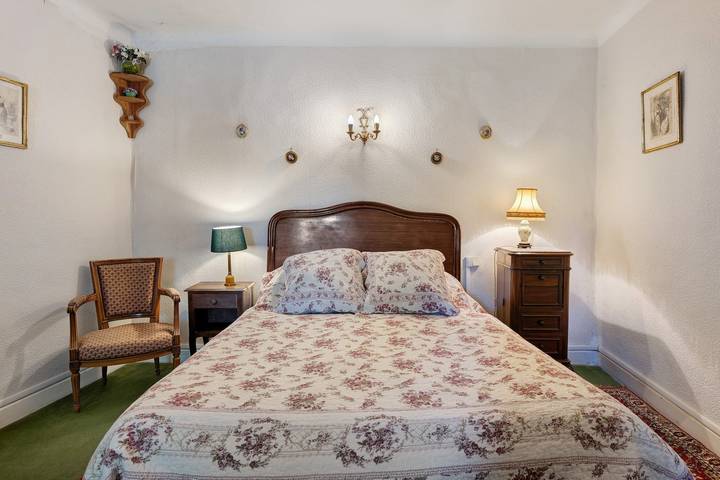 Bed and Breakfast 'Chambre Doriane' con piscina compartida, jardín y Wi-Fi in Carcasona, Región de Carcassonne