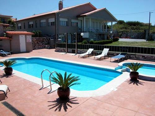 Casa de huéspuedes para 2 personas, con Terraza y Jardín además de Piscina para niños y Piscina en Sanxenxo