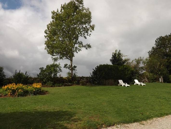 Location de vacances pour 4 personnes, avec Balcon ainsi que Terrasse et Jardin à Le Monteil - 2