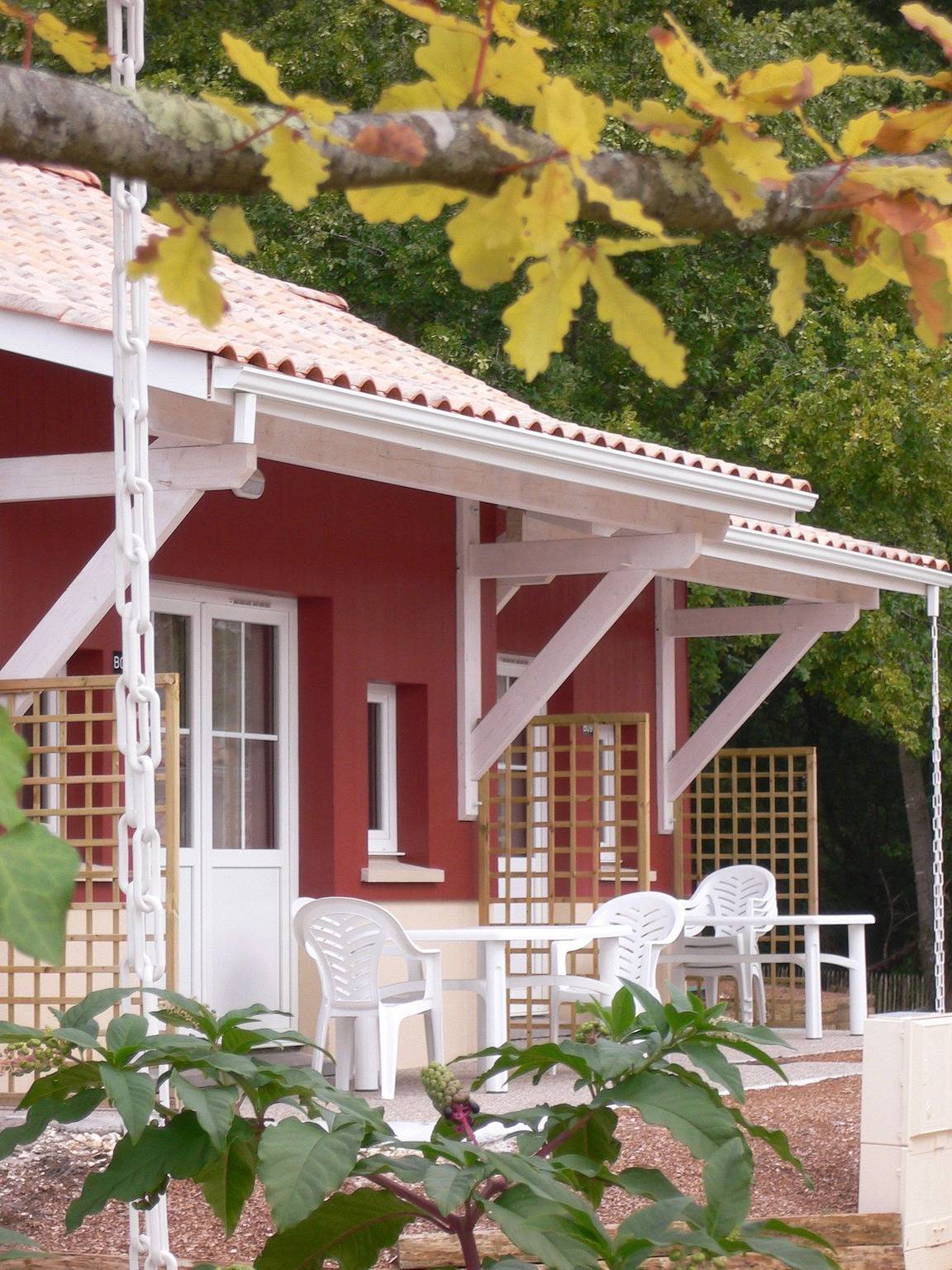 Maison de vacances pour 6 personnes avec piscine in Arès, Région d'Arcachon
