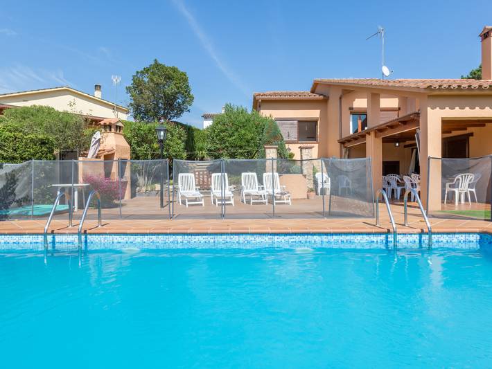 Villa for 12 people, with garden in Lloret de Mar