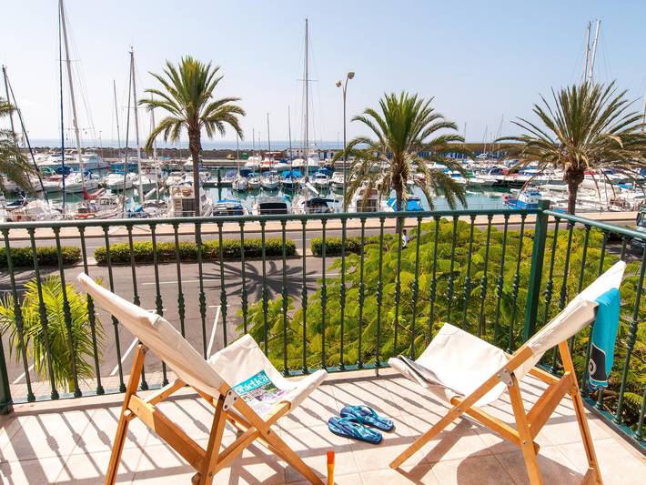 Gîte pour 6 personnes, avec Terrasse et Piscine