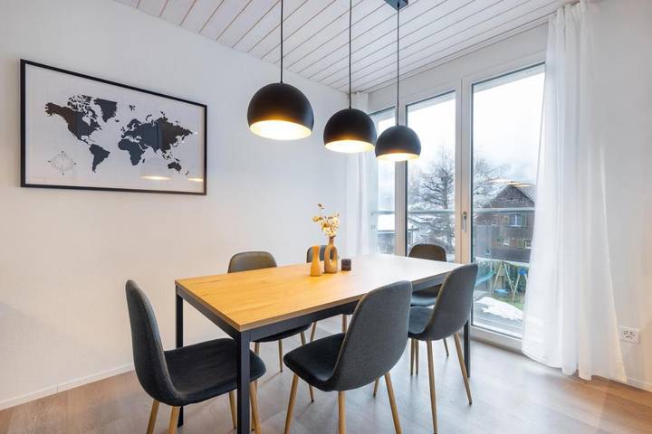 Ferienwohnung für 6 Personen, mit Terrasse und Garten in Lungern