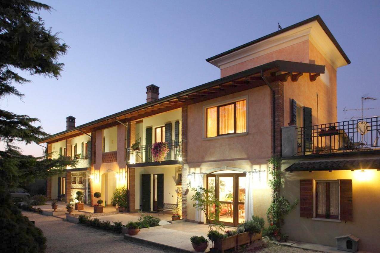Ganze Wohnung, Apartment - Split Level in Volta Mantovana, Mantua Provinz