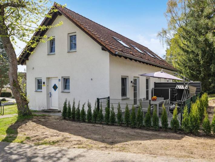 Ferienhaus für 6 Personen, mit Terrasse und Garten in Fünfseen - 3