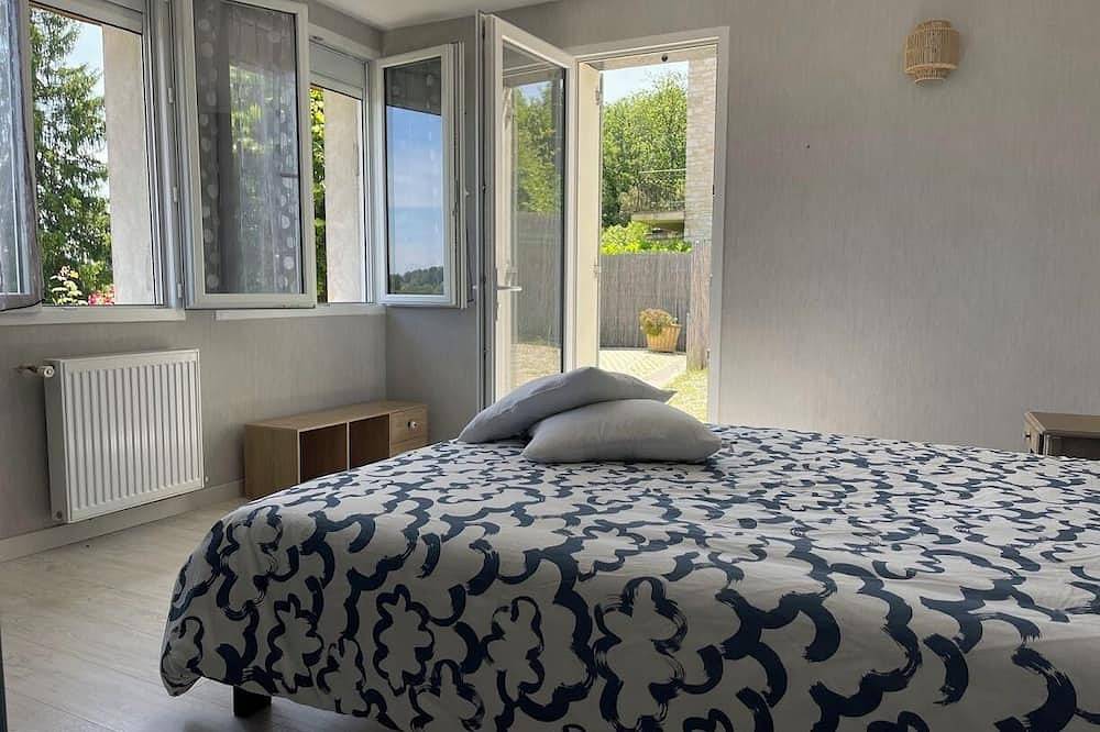 Appartement entier, Appartement Les hyacinthes 6 in Saint-André-d'Allas, Périgord Noir