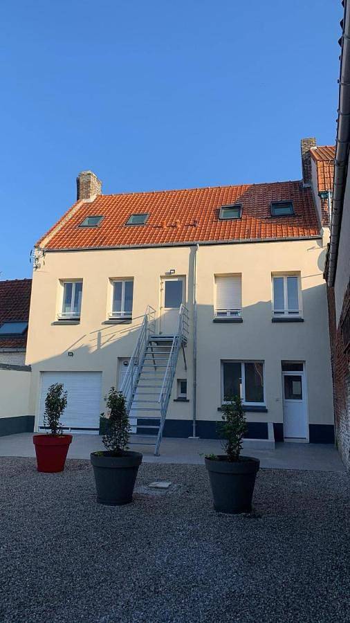 Appartement entier, Two-Bedroom Apartment in Arques, Région de Saint-Omer