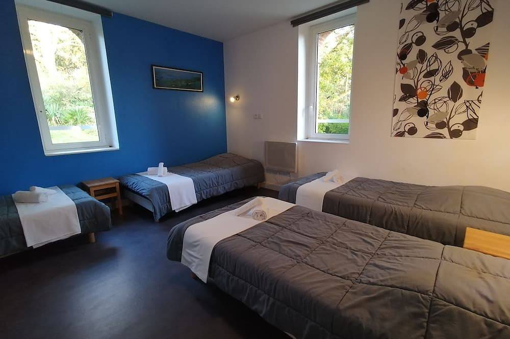 Logis group 30 pers. with room and garden by the river, near Clisson in Gétigné, Nantes region
