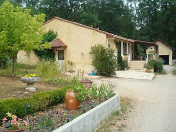 Cottage pour 4 personnes, avec jardin à Terrasson-Lavilledieu