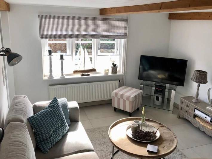 Ferienhaus für 3 Personen, mit Terrasse und Garten in Midlum - 3