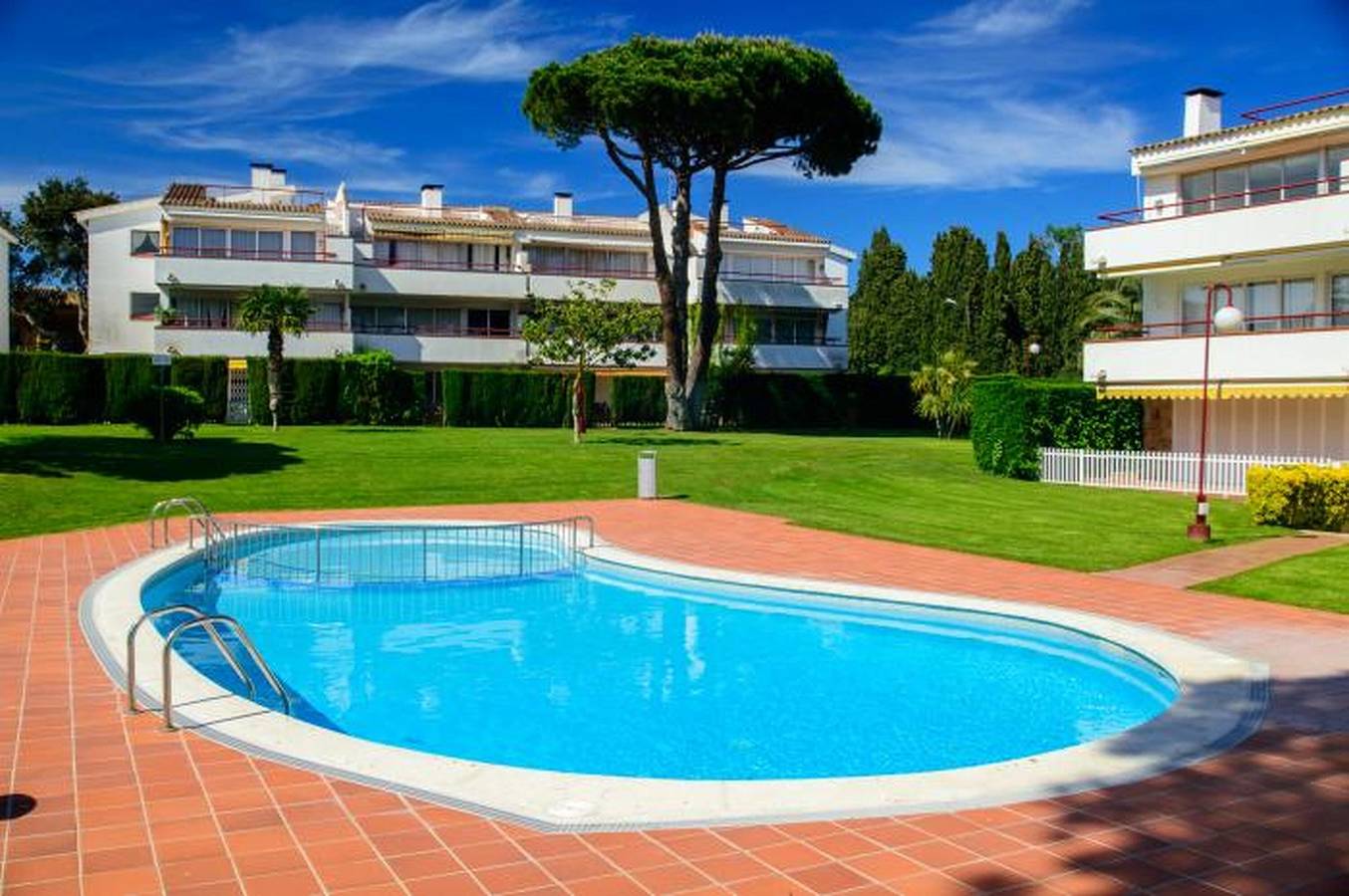 Apartamento entero, Bf-5 Bonito apartamento, en comunidad con piscina in Platja de Port Bo (Palafrugell), Palafrugell